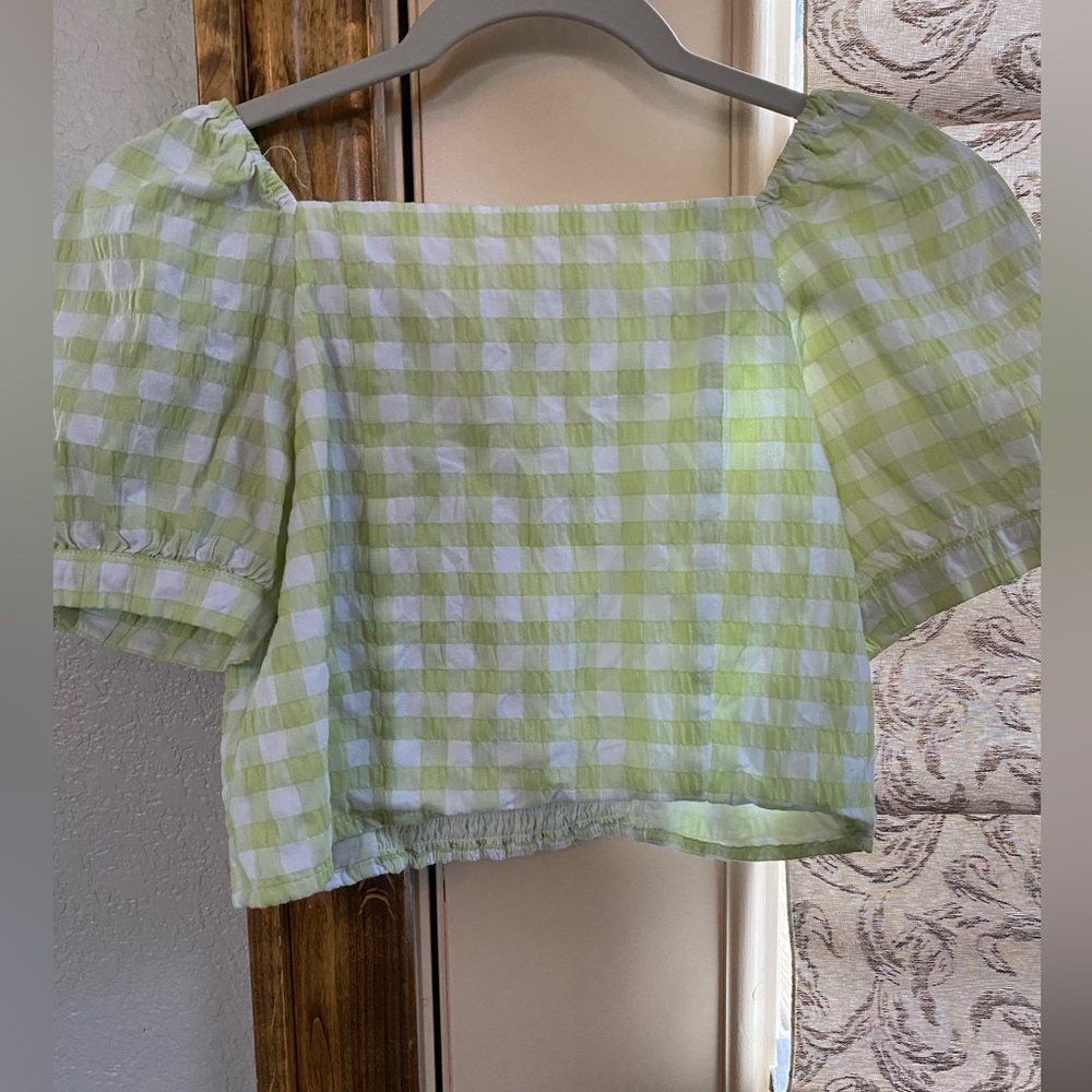Cute plad spring blouse!